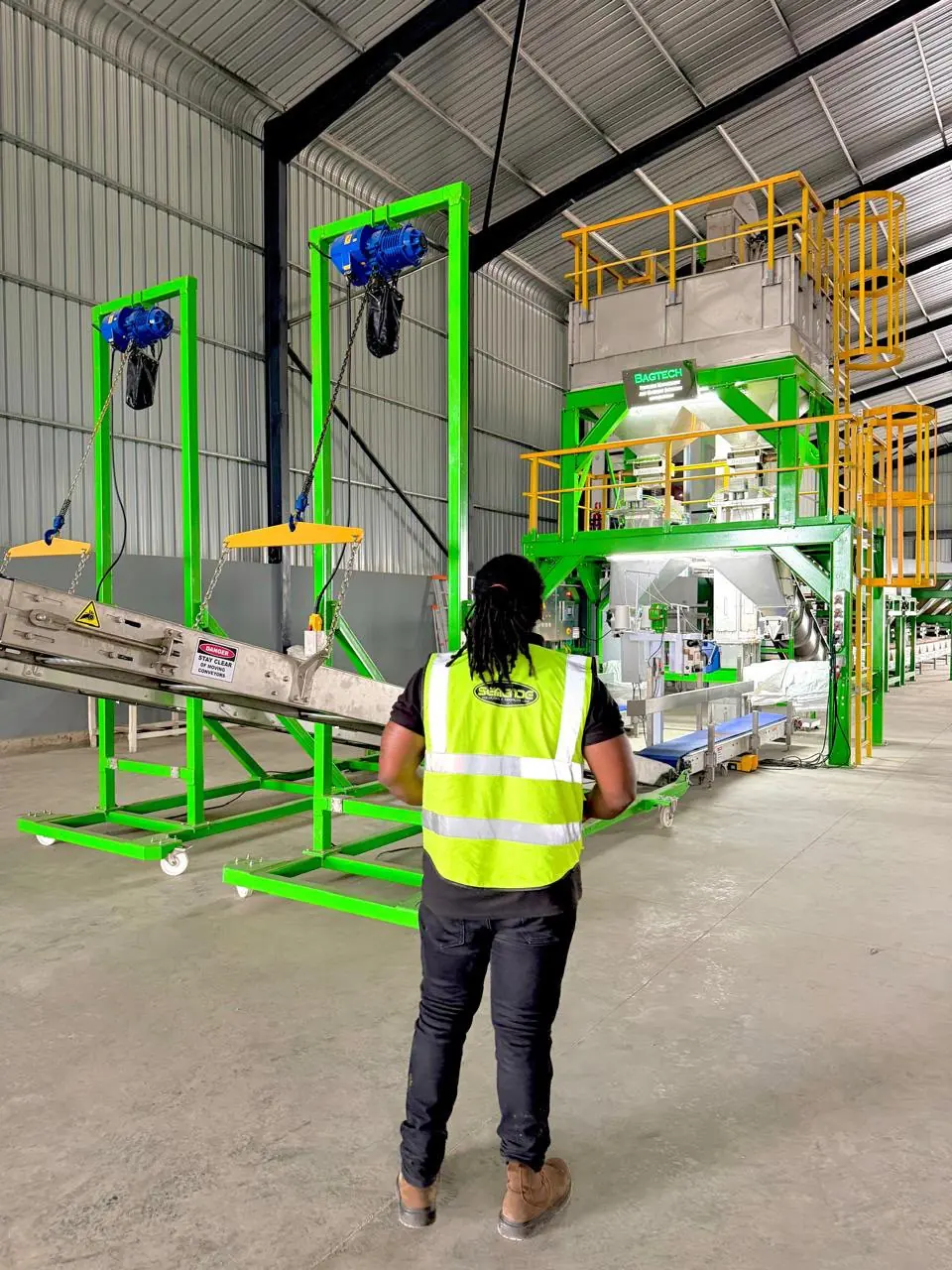 Automated bagging plant and conveyors